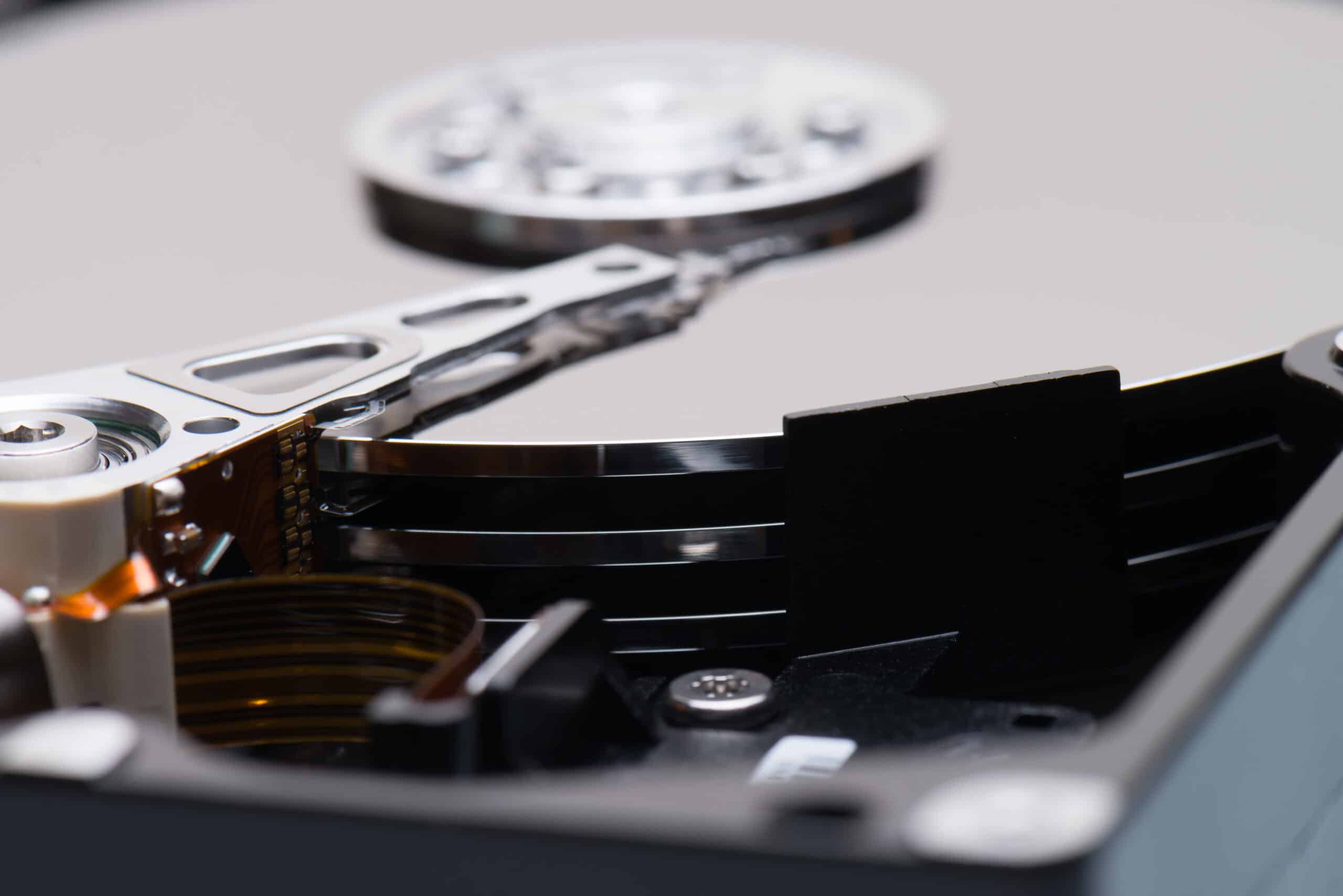Unraid : l&rsquo;histoire du NAS payant qui a conquis les homelabs